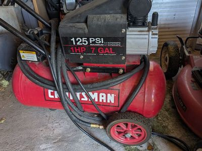 Portable Craftsman 7-Gallon 125 PSI 1 HP Air Compressor