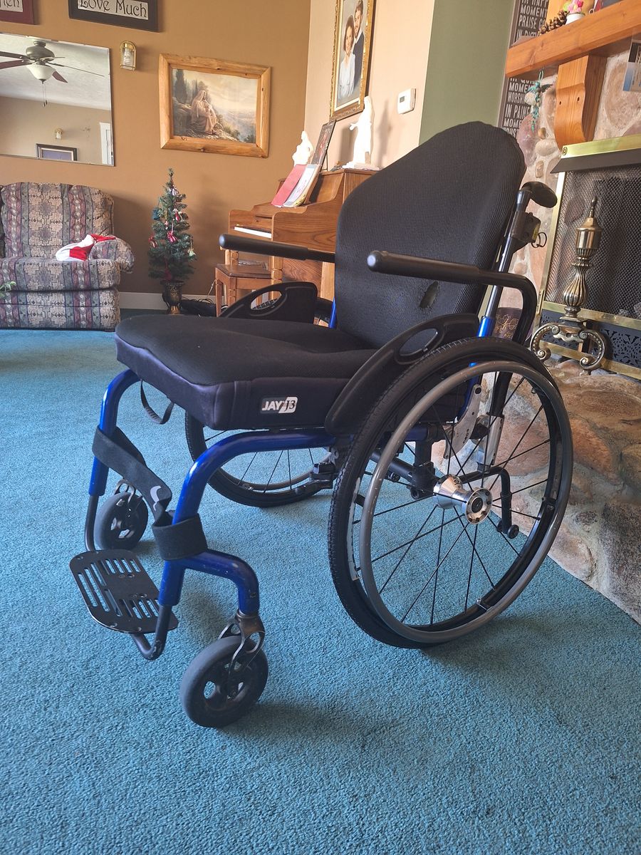 Quickie Q7 wheelchair
