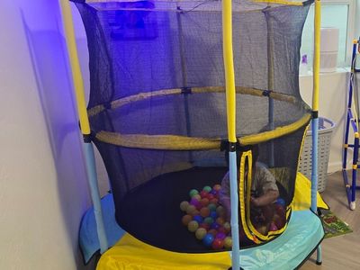 Kids 52" Mini Trampoline with Enclosure Net, 265lbs Weight Capacity, Blue + Orange