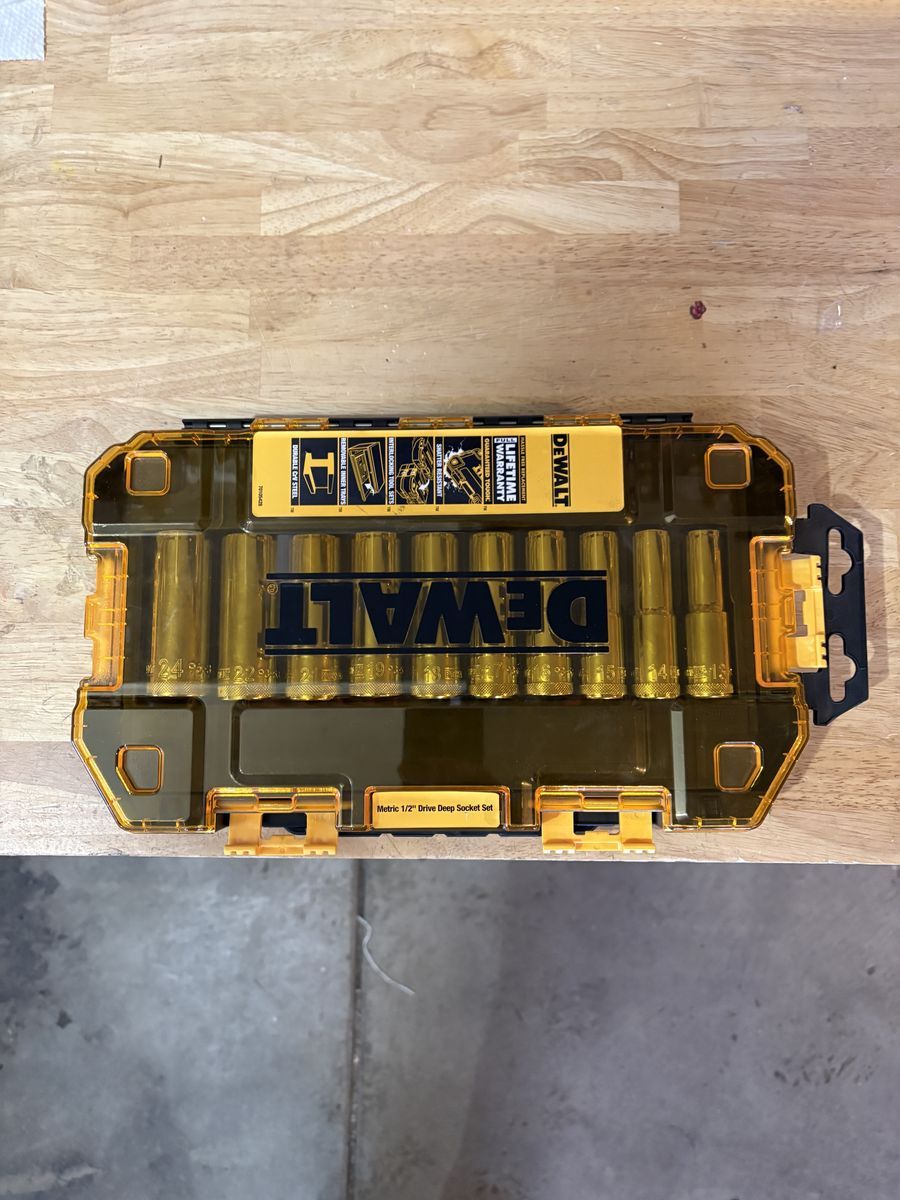 DeWalt Metric 1/2" Drive 6 Point Deep Sockets with case