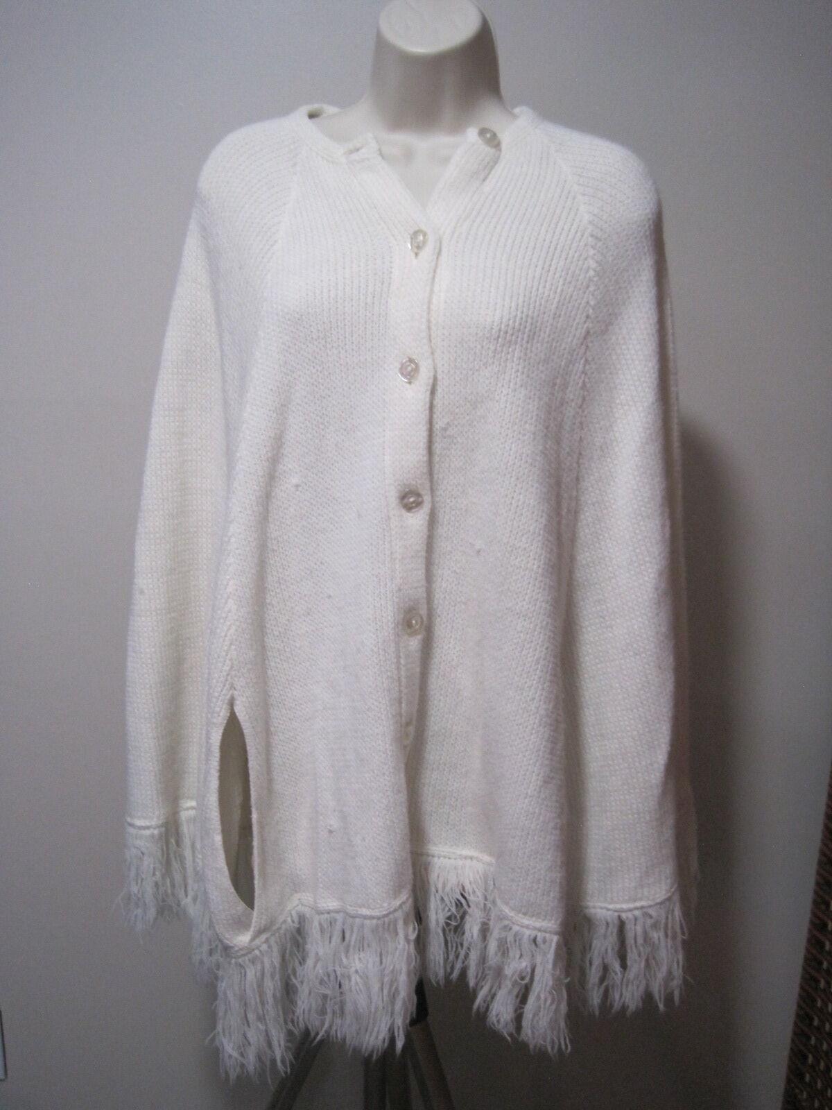 Vintage Unbranded Women's Size Large Cream Knit Arm Holes Button Sweater Poncho