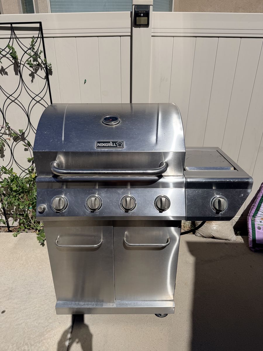 Nexgrill Stainless Steel 4-Burner Grill with Side Burner