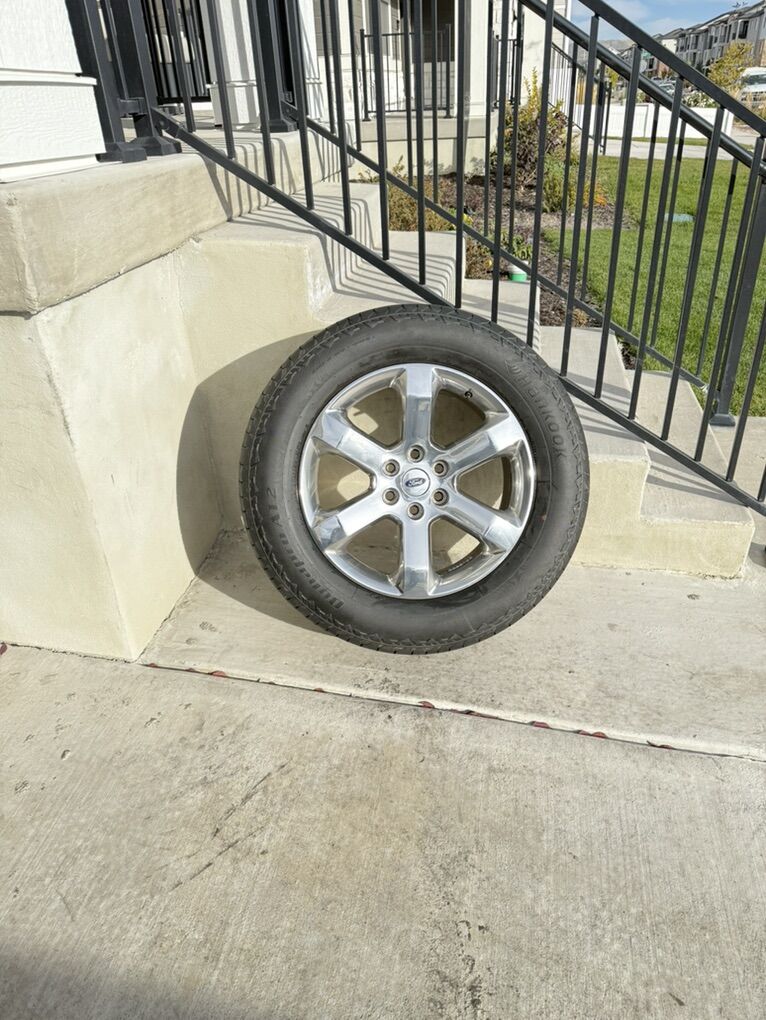 Ford F150 Rims and Tires 275/60R20 Hankook Dybapro