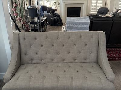 Elegant Beige Tufted Fabric Settee - Like New Condition