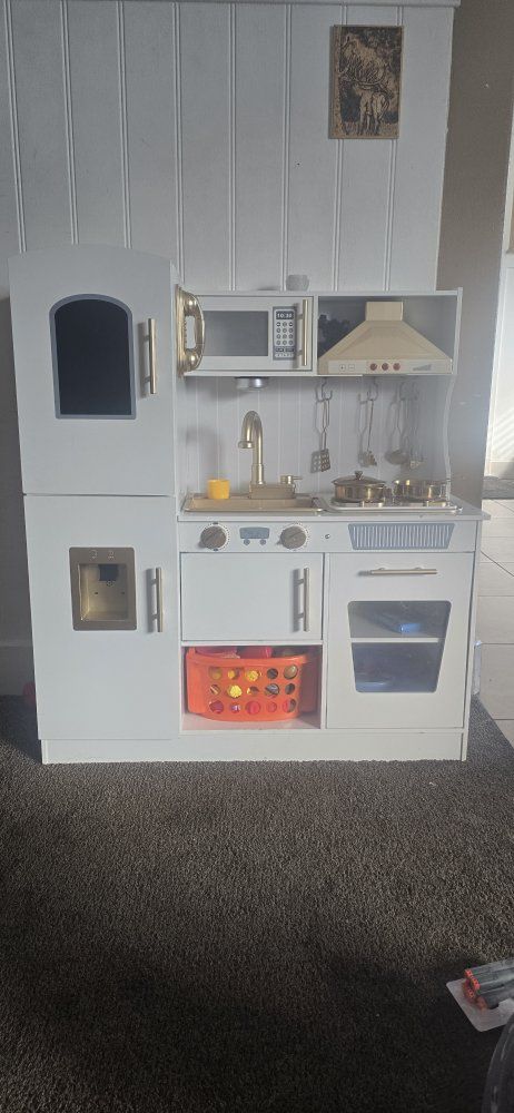 Kids Wooden Toy Kitchen Playset with Accessories - White & Gold