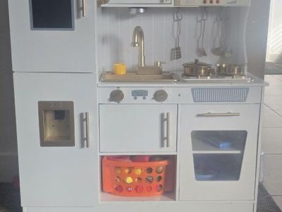 Kids Wooden Toy Kitchen Playset with Accessories - White & Gold