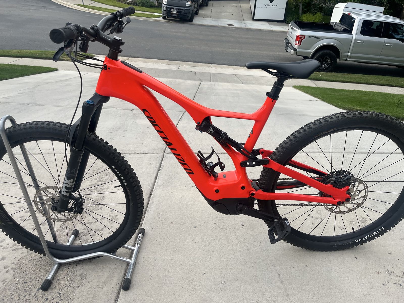 E Bike Levo Carbon XL.