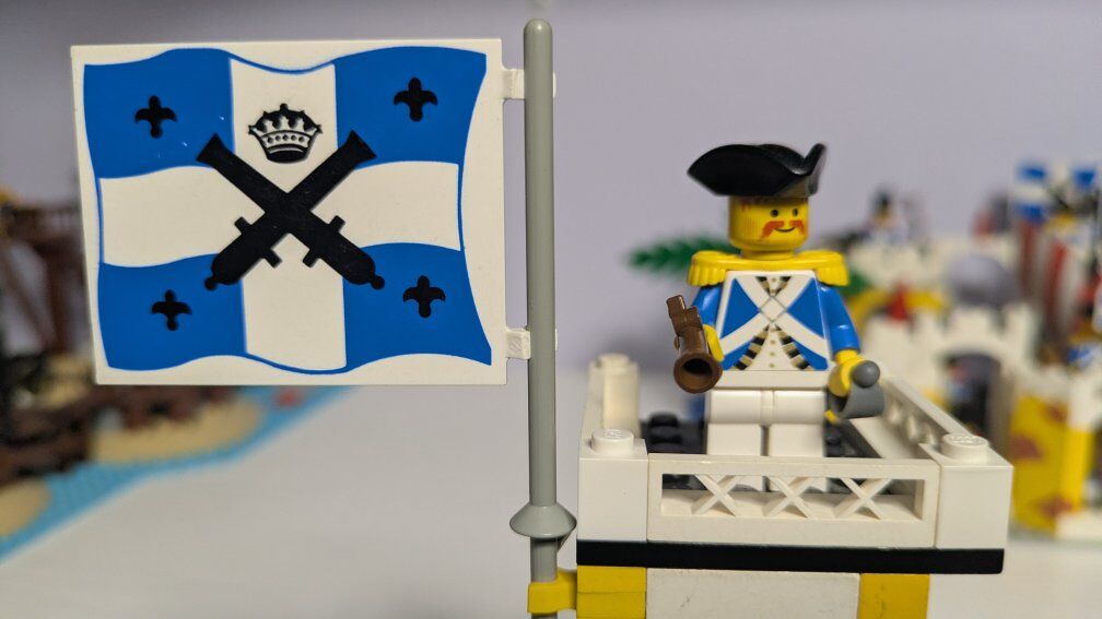 LEGO Pirates 6265: Sabre Island/Governor's Bastion