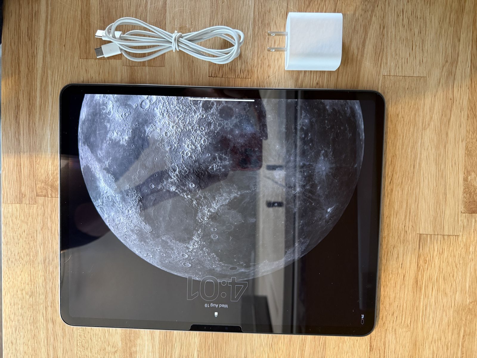 iPad Air 13" Space Gray - M3, Wifi, 128 GB (Apple Pencil Pro Gen 2, Apple Folio Case Included)