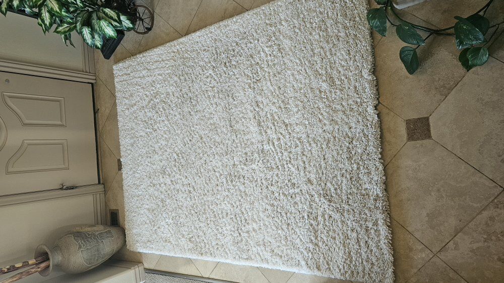 7ftx5ft White Carpet Thick Pile New