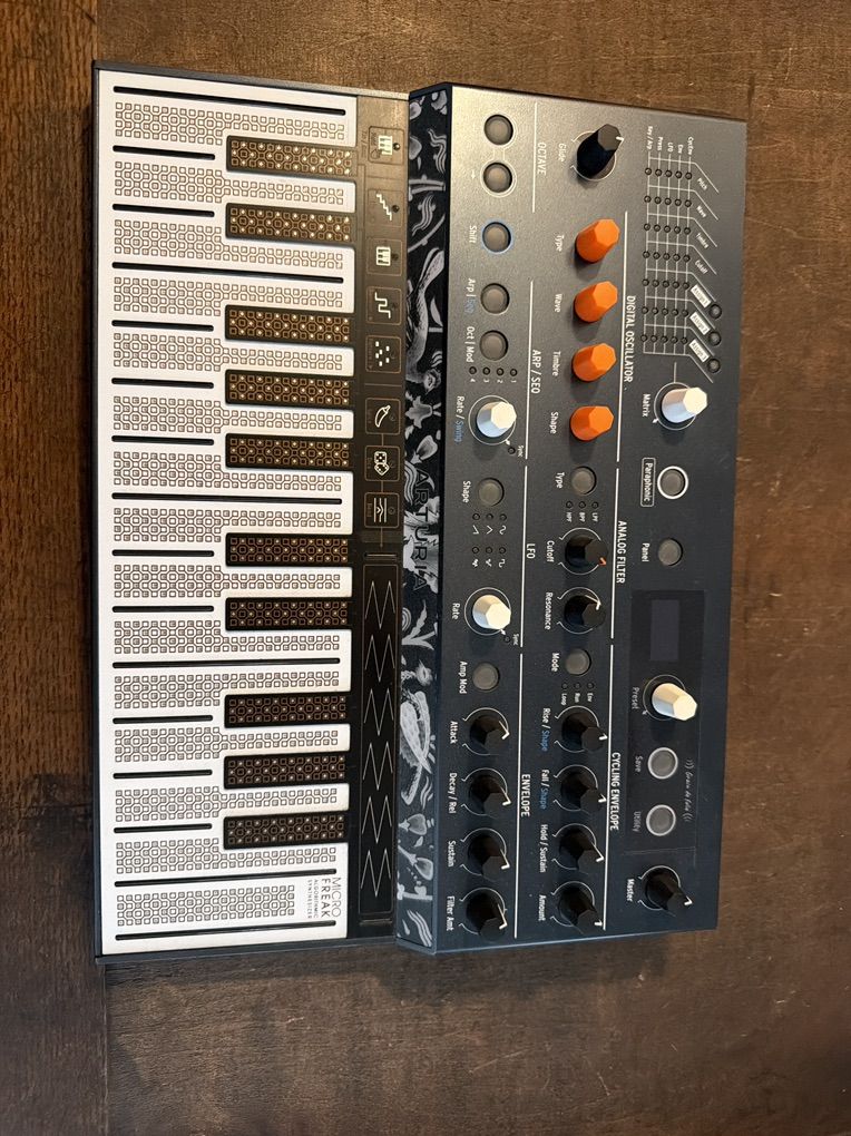 Arturia Microfreak