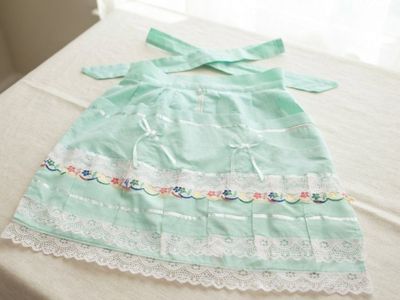 Hand,Stitched Mint Green Hostess Apron with Pockets & Floral Lace