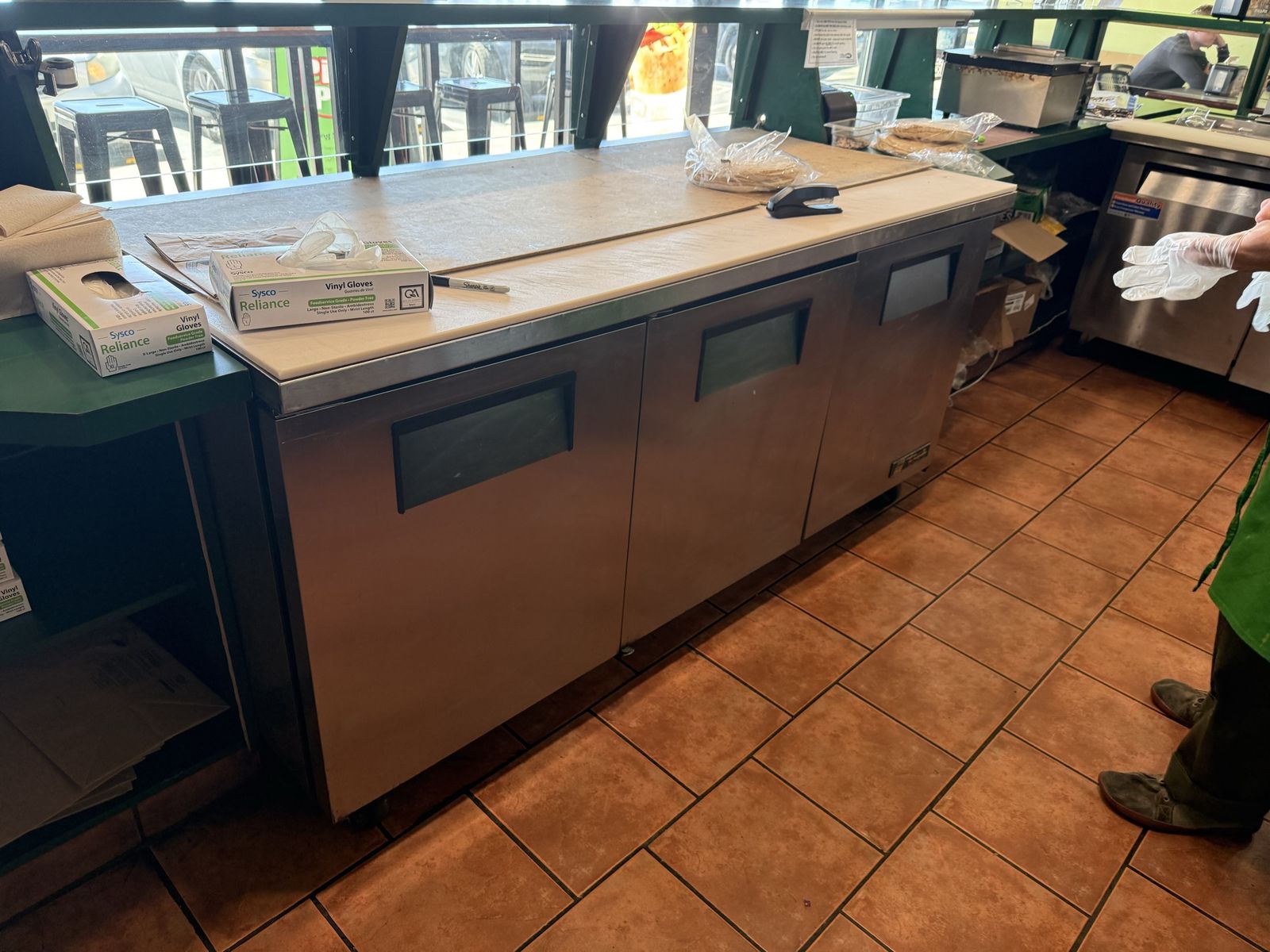 72” x 30” Refrigerated Sandwich/Salad Prep Table