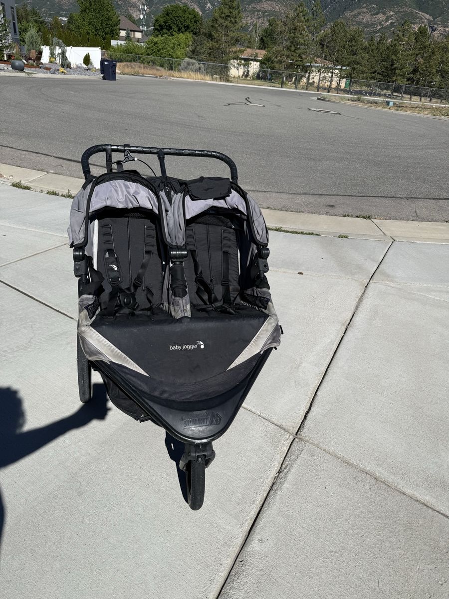 Baby Jogger Summit X3 Double Jogging Stroller