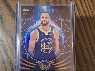 Topps Midnight Stephen Curry Golden State Warriors #39/75 Moonfall Basketball Card