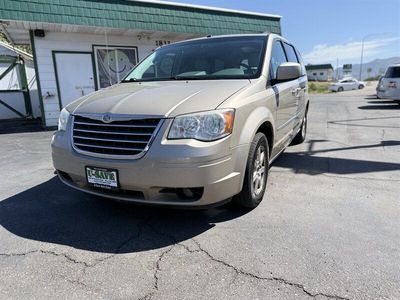 2009 Chrysler Town and Country Touring