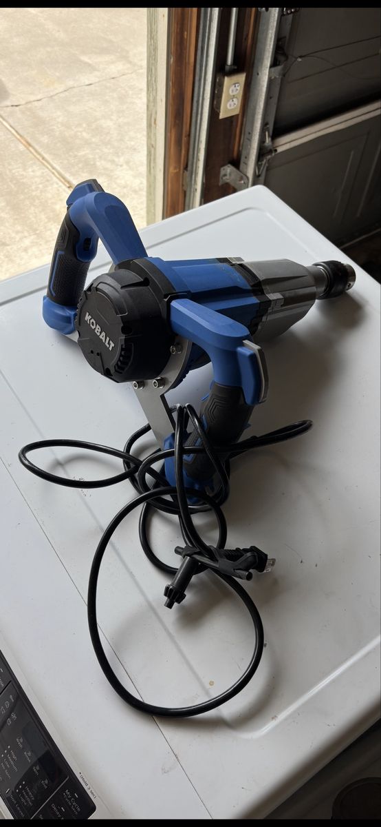 Kobalt 59208 1.9 HP Corded Electric Mud Mixer