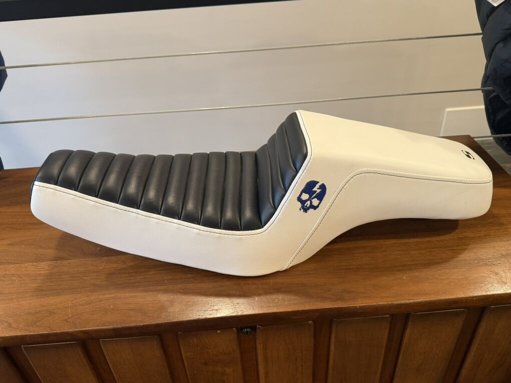 Sportster Saddlemen Born Scum