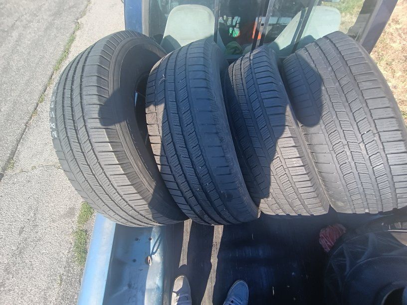 (4)Michelin LTX LT285/65R20