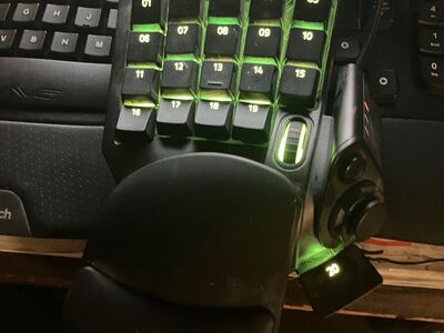 razor tartarus pro game controller