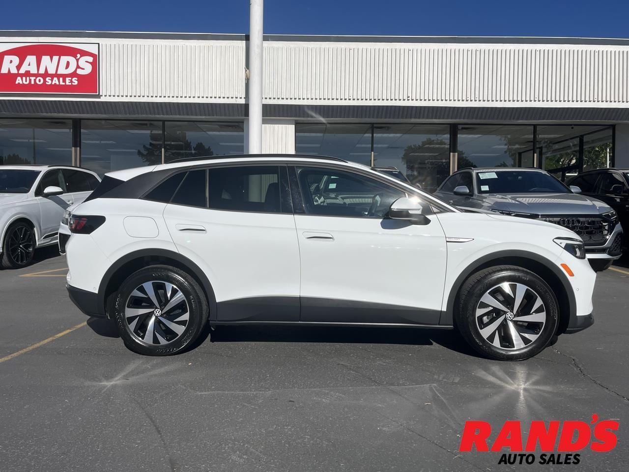 2023 Volkswagen ID.4 Pro