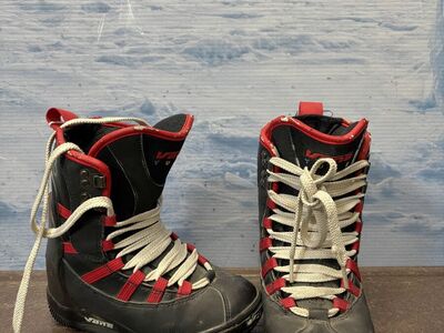Used Vans Aloha 3 Lace Up Snowboard Boots