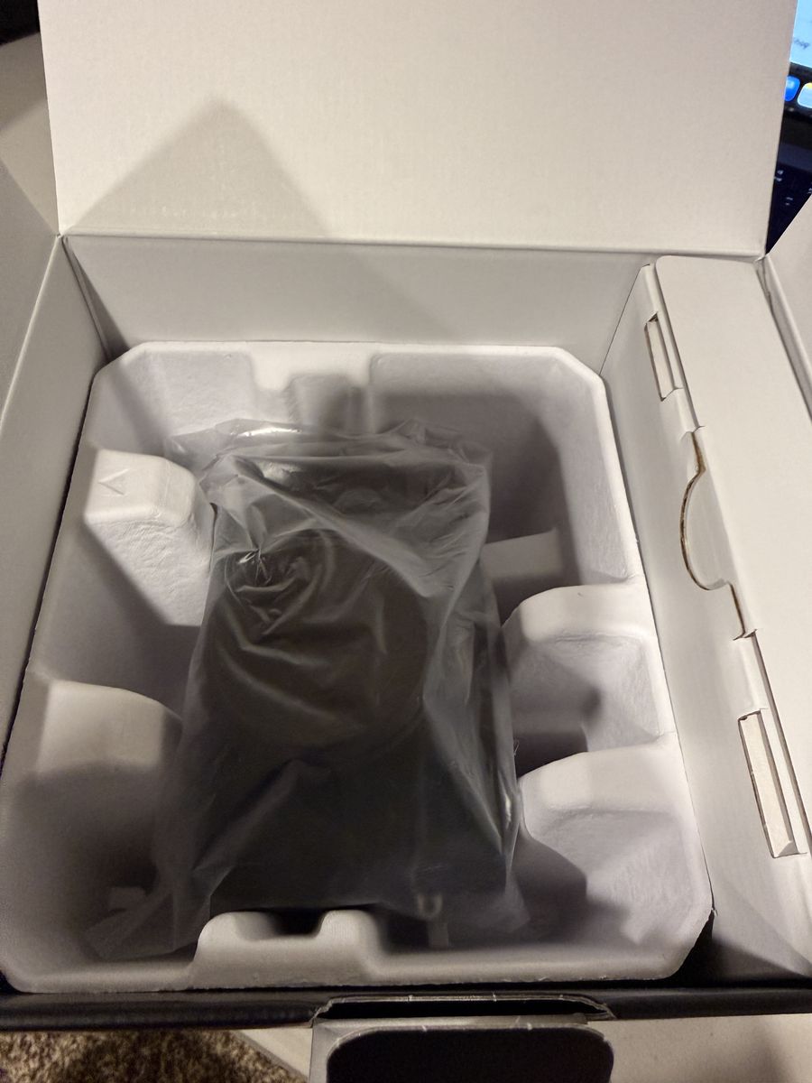 FUJI X100VI BLACK + FREEWELL HOOD BRAND NEW L@@K