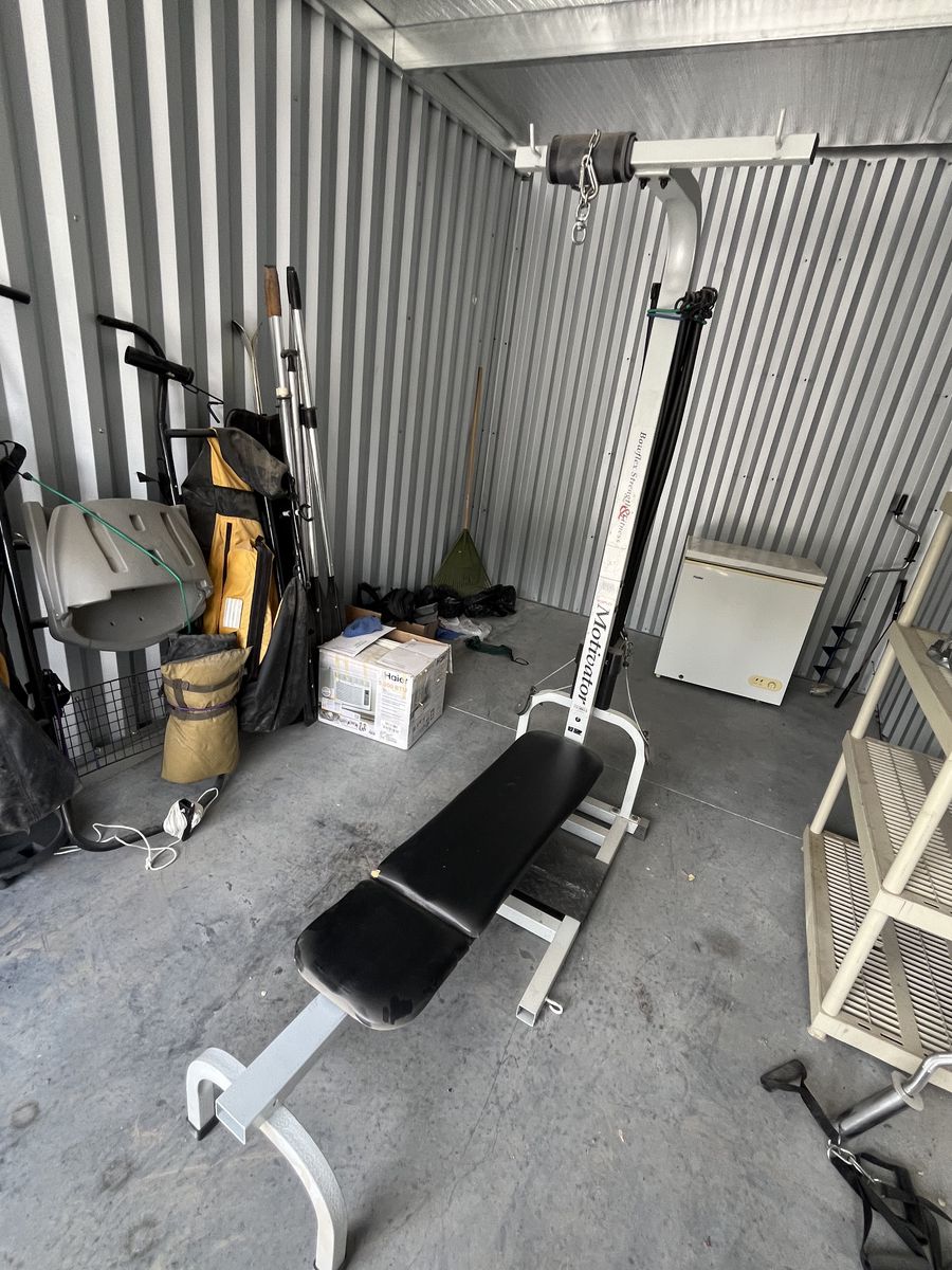 Main image 6