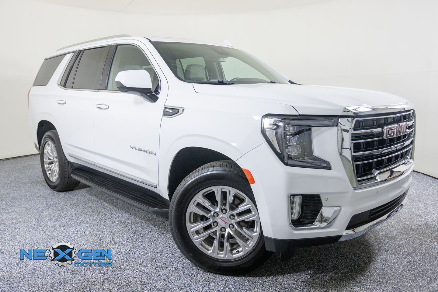 2023 GMC Yukon SLT