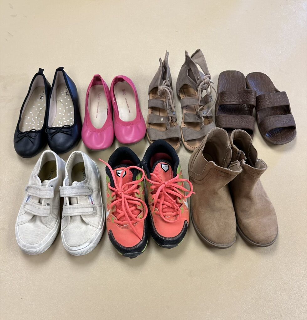 Girls Shoes - Size 1