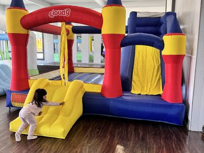 Bounce house, inflatable, brincolin, Inflable, tables and chairs rental