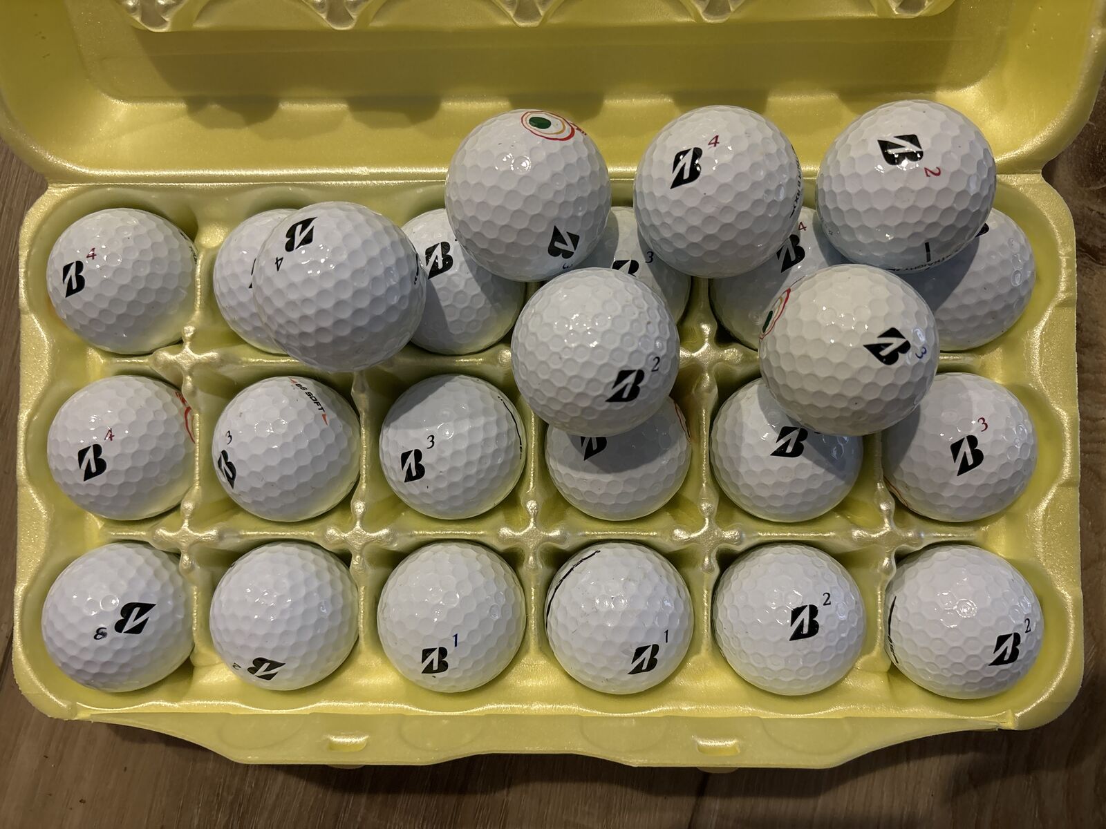 Golf balls Bridgestone golf balls 24 used great condition no marks