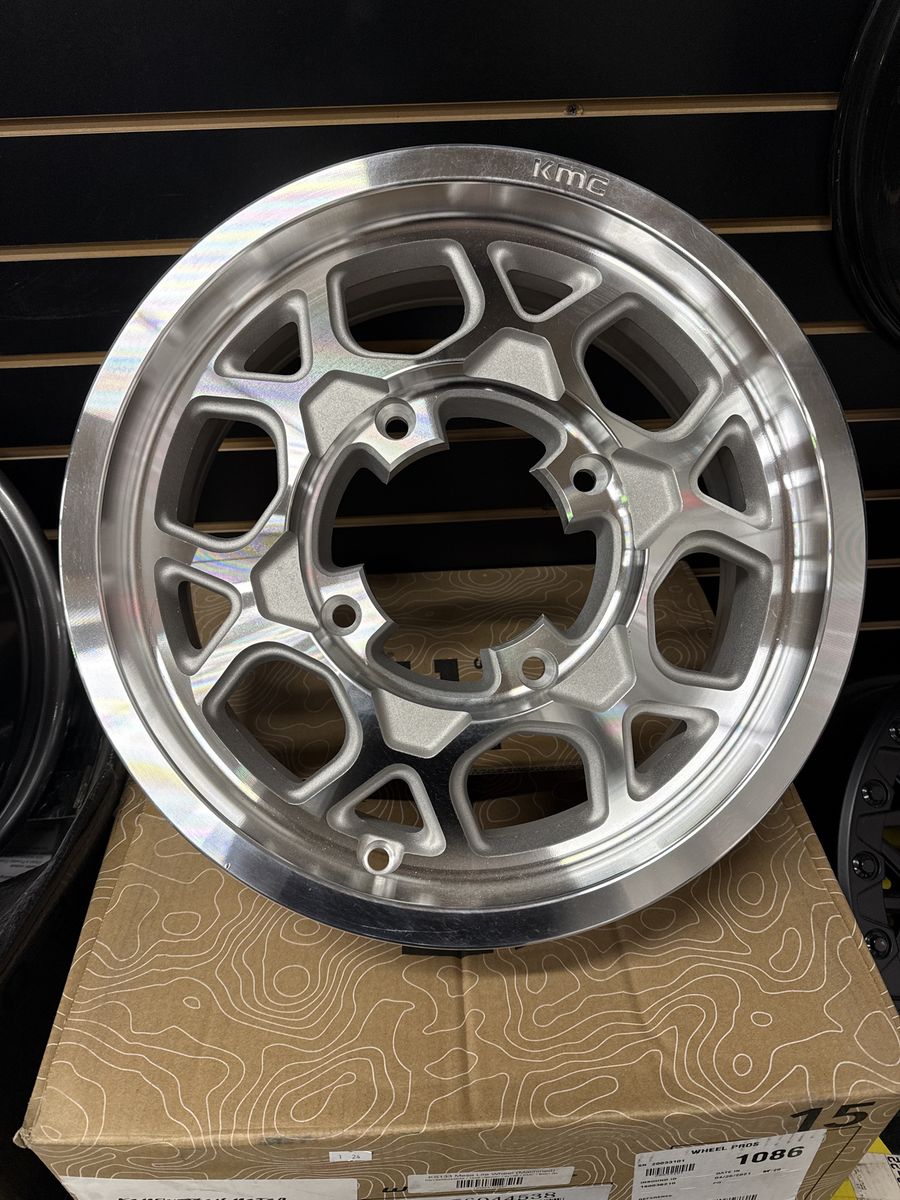 KMC UTV Wheel - Mesa Lite Wheel 15x6 38mm Offset