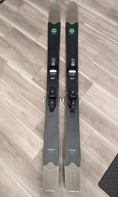190cm Skis w/ Bindings: Rossignol Super 7 RD Skis, Salomon STH2 WTR 13 Bindings