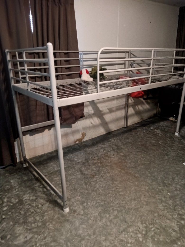 Loft bed