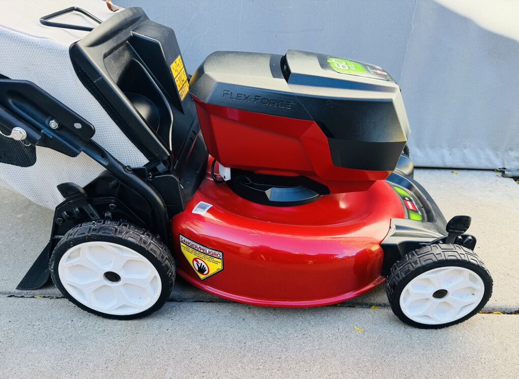 Toro Recycler Mower 21in 60V Max 5Ah Li Ion