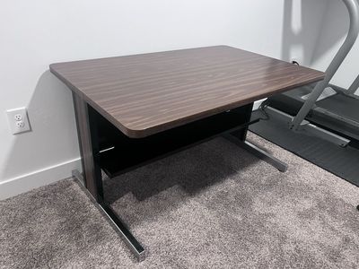 Sturdy Metal Base Desk 30x48