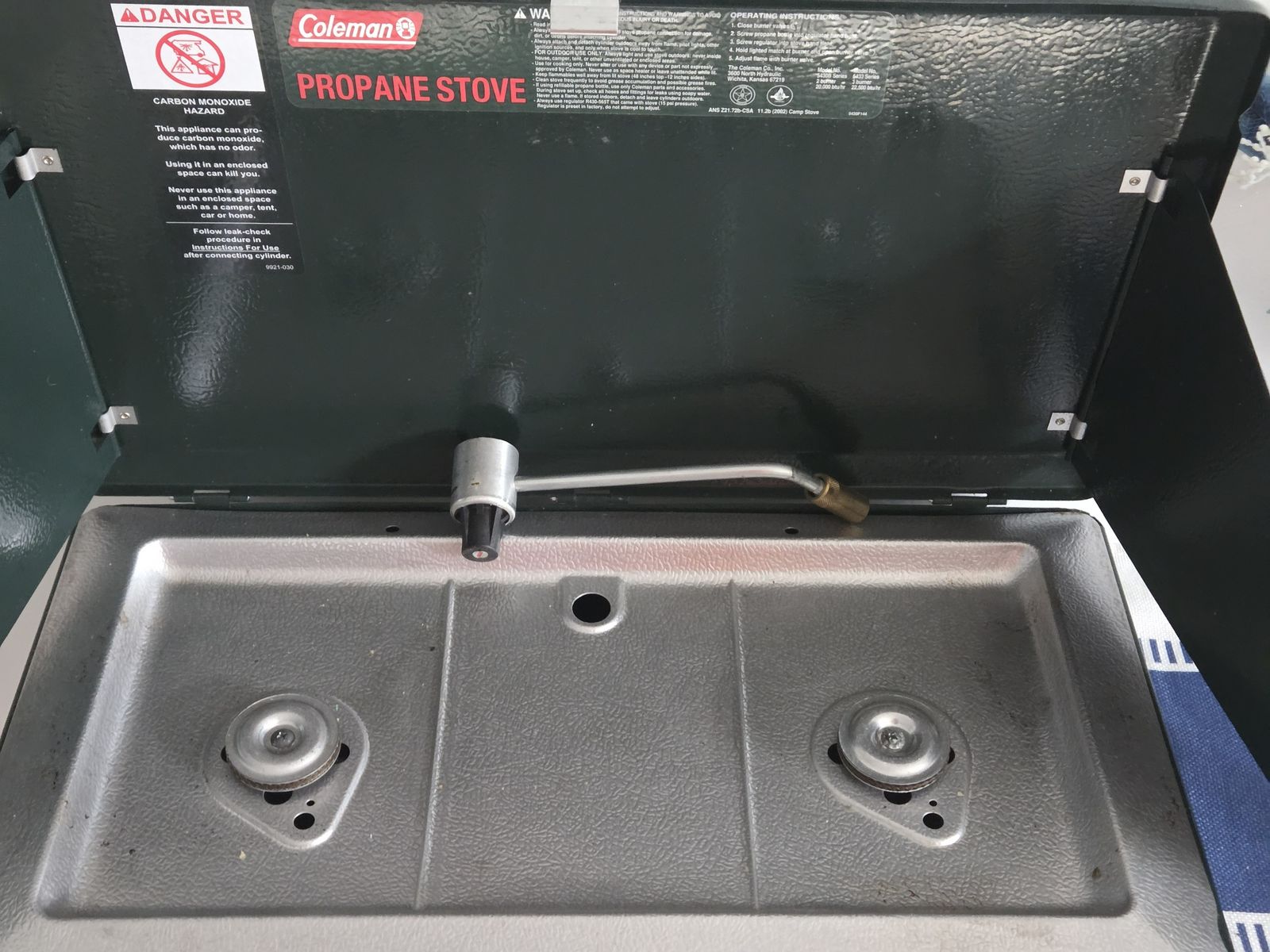 Coleman 2-Burner Propane Camping Stove, Portable Camping Cooktop