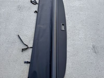 Toyota 4runner Retractable Cargo Cover