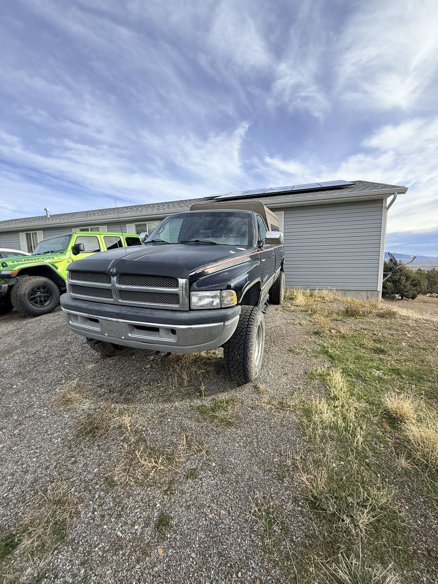 1995 Dodge Ram 2500 V10 $3,000 O.B.O