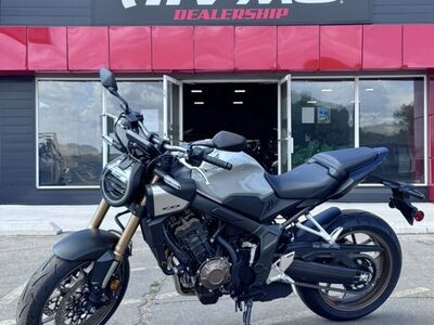 New 2025 Honda CB650R In Stock!! No F/S