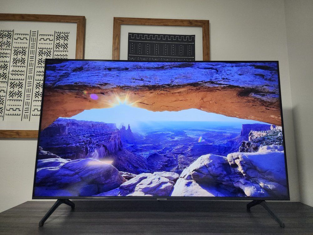 SAMSUNG 50" TU690T Crystal UHD 4K HDR Tizen Smart TV
