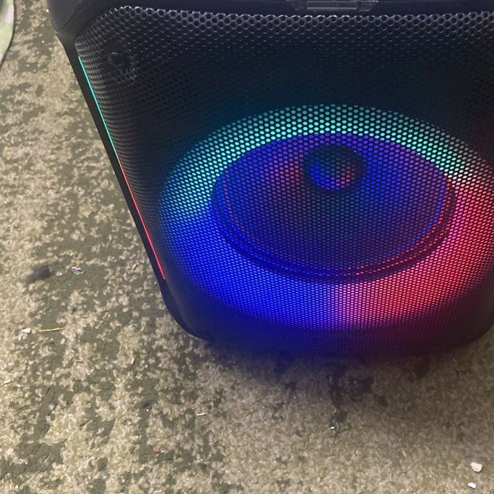 Hey Day speaker