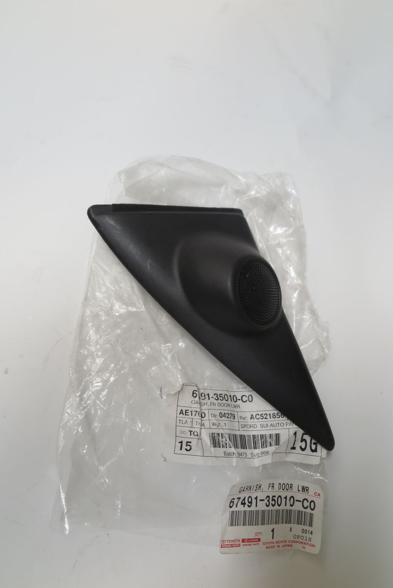 oem toyota 4runner DS upper door speaker cover 67491-35010 (2002-2004)