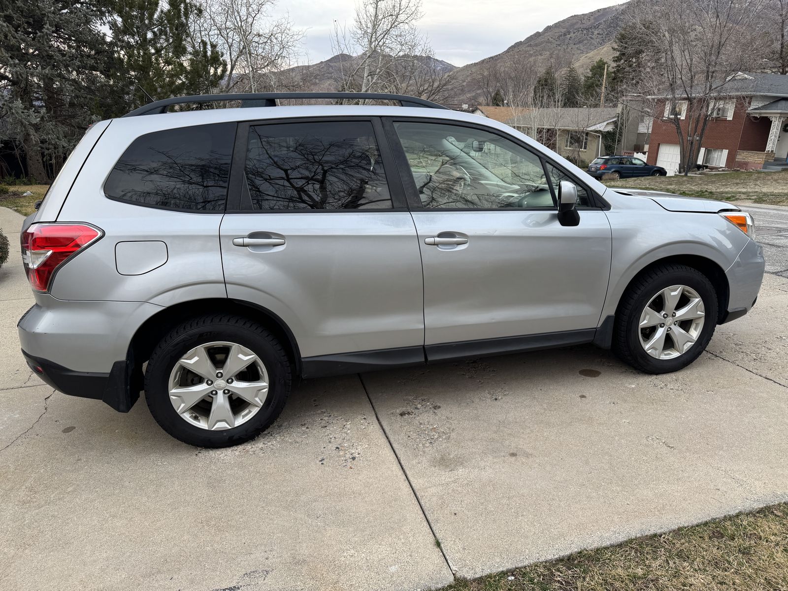 2015 SUBARU FORESTER 2.5i Premium