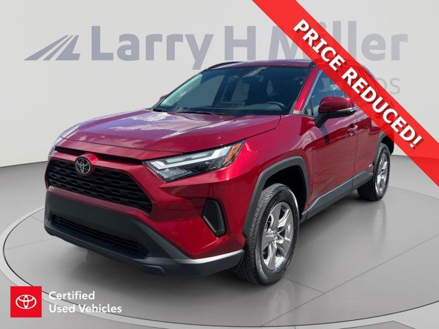 2025 Toyota RAV4 XLE