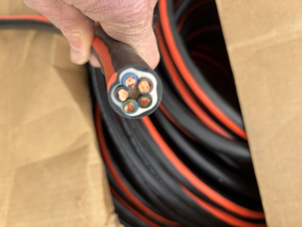 70% OFF RETAIL! BRAND NEW 170' Roll Of JLG 1060945 8AWG 5-Conductor Track Flexing Cable/Flexible Control Cable/Wire