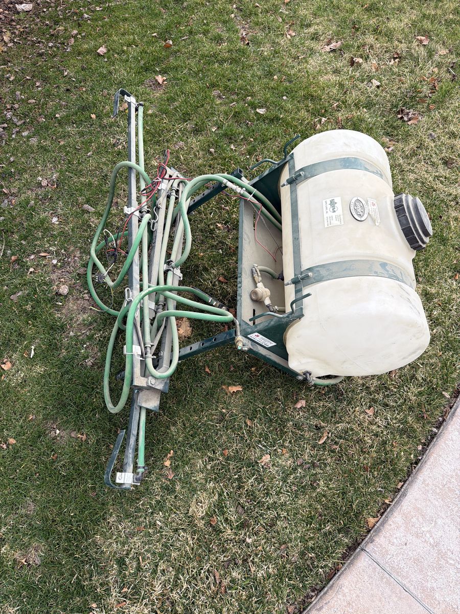 Weed Sprayer for AT