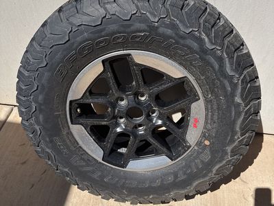 BF Goodrich KO2 tire