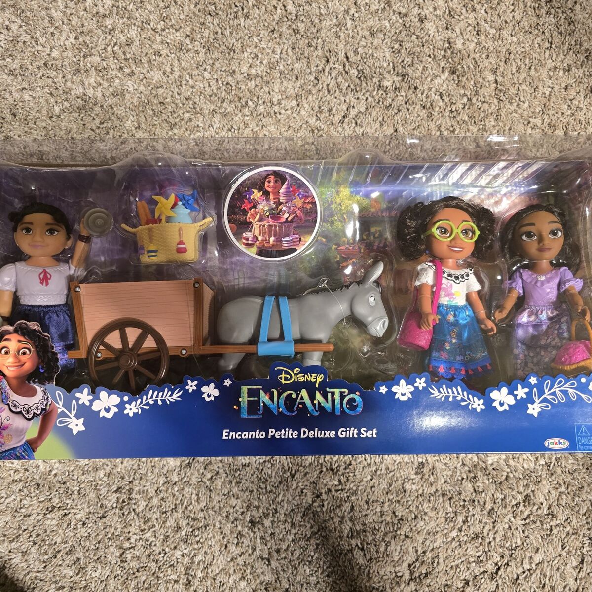 disney encanto deluxe doll set